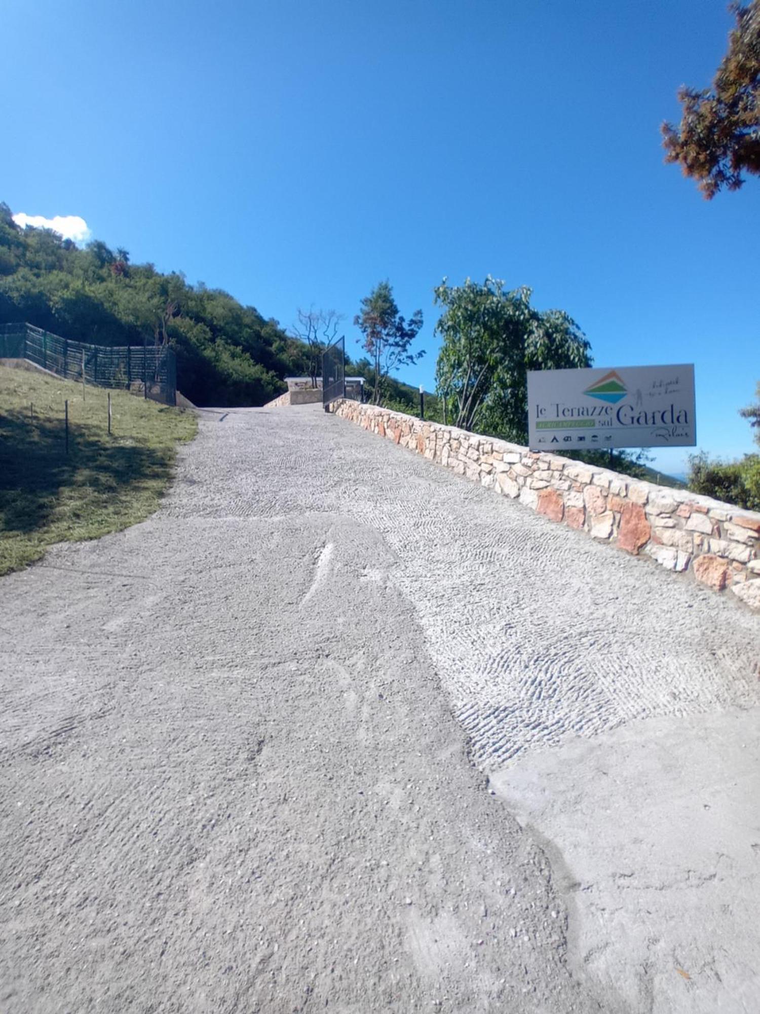Отель Le Terrazze Sul Garda Relais Biaza Экстерьер фото